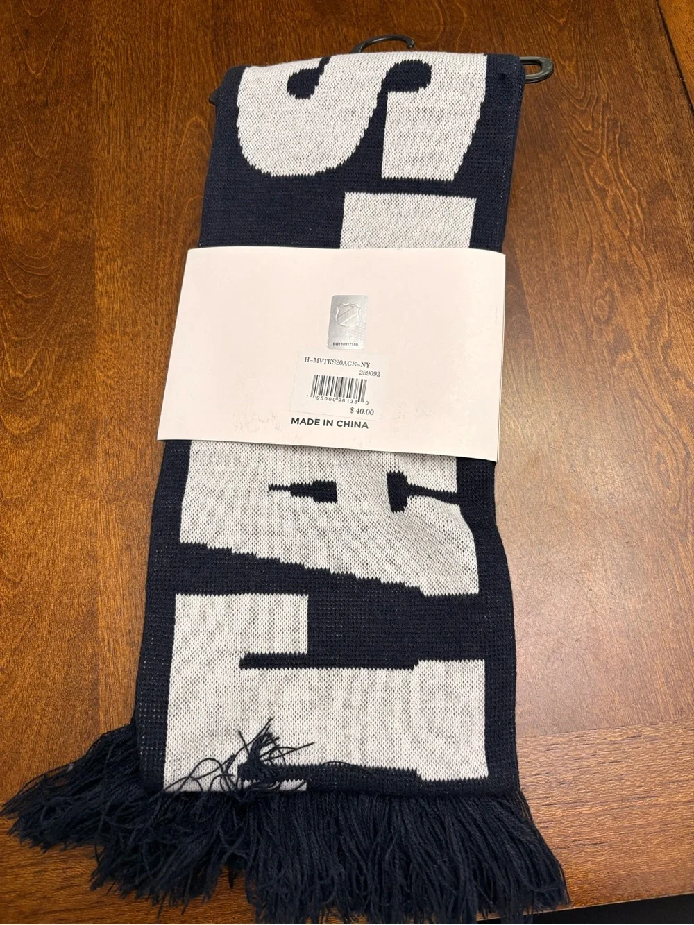 Washington Capitals Knit Scarf and Glove Set